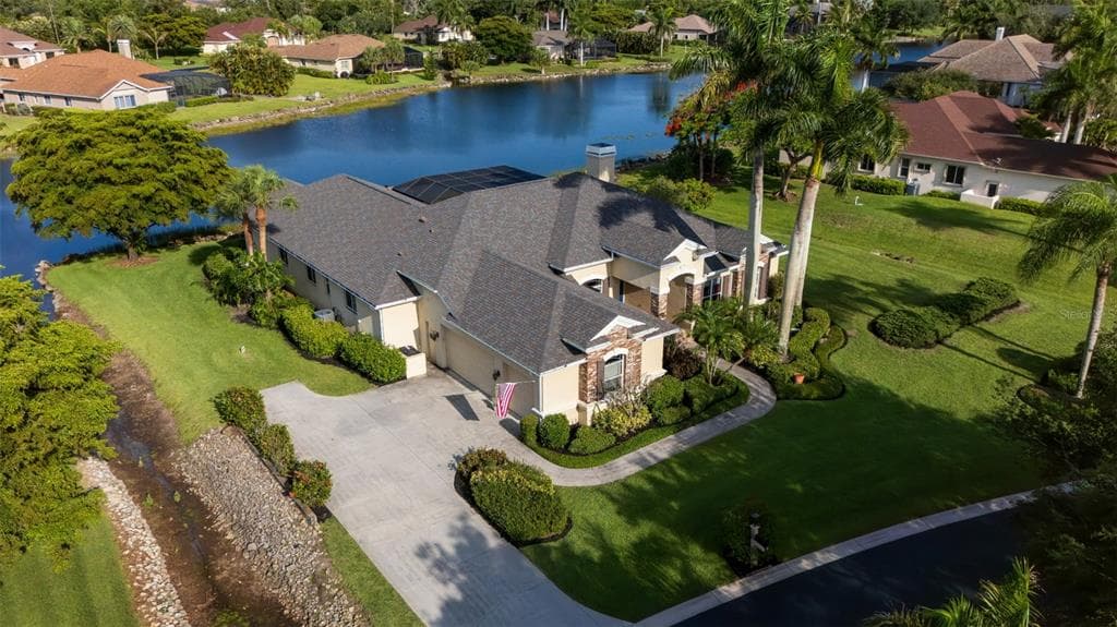 15220 BLACKHAWK DRIVE photo 4