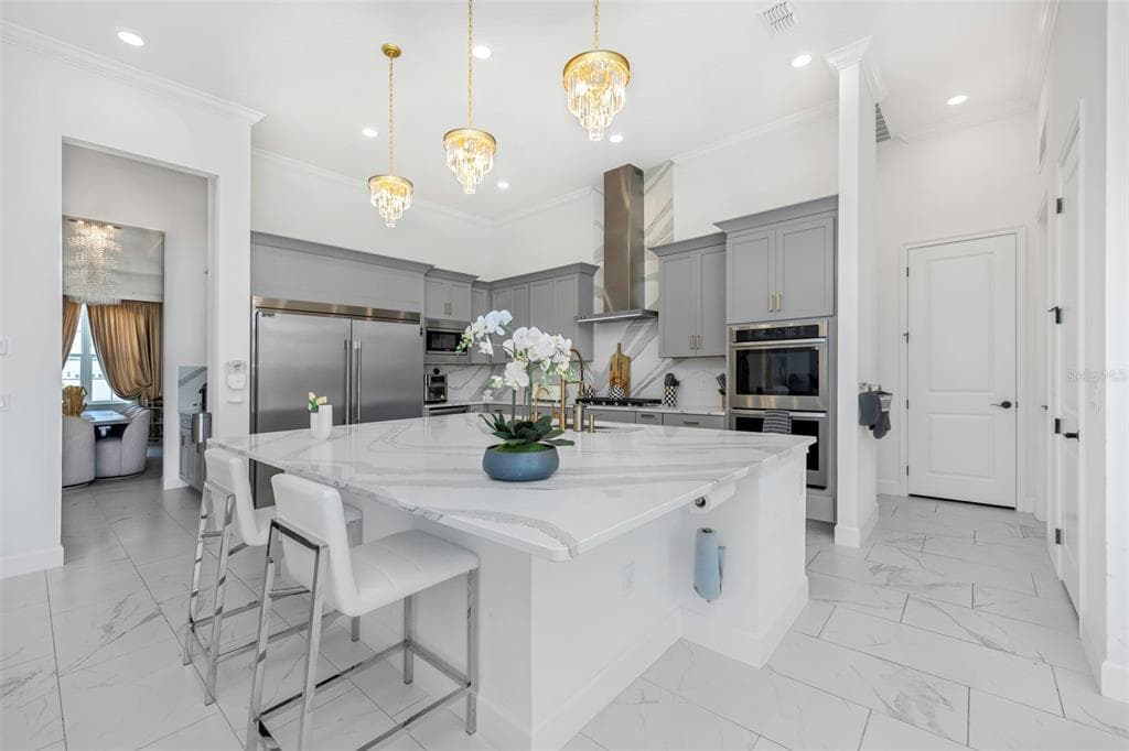 1016 SIGNET LOOP photo 14