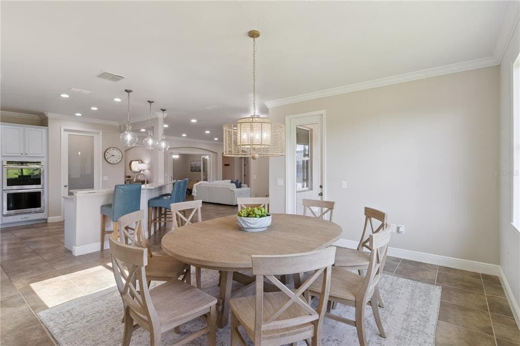 2341 EAGLE TALON COURT photo 19