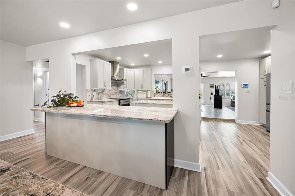 1620 SEA BREEZE DRIVE photo 18
