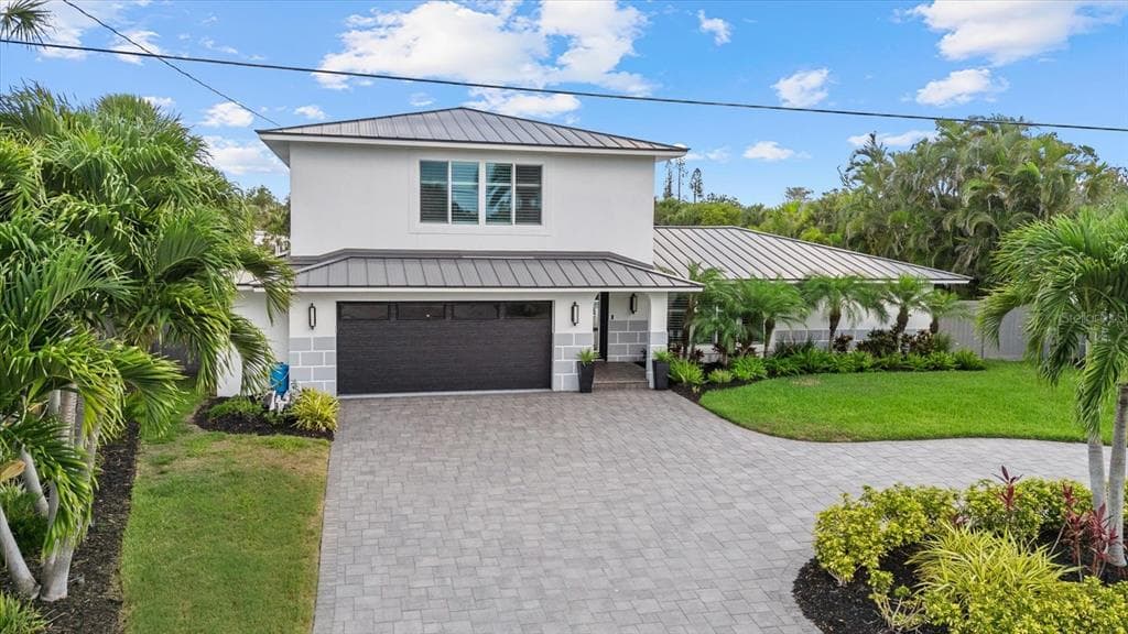 813 IDLEWILD WAY photo 4