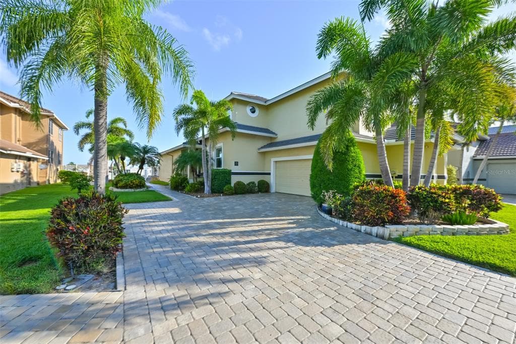 831 SYMPHONY ISLES BOULEVARD photo 9