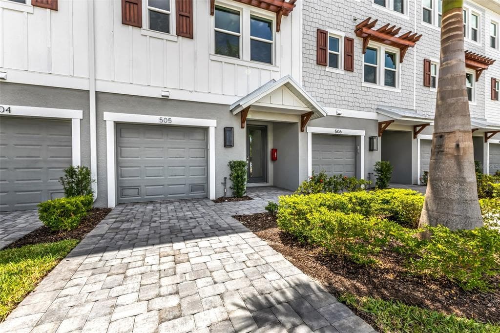 1617 SEAHAVEN DRIVE #505 2