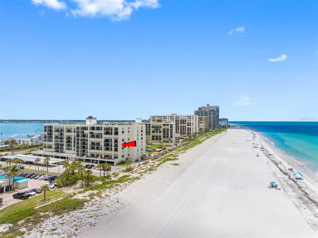 1400 GULF BOULEVARD 409 photo 3