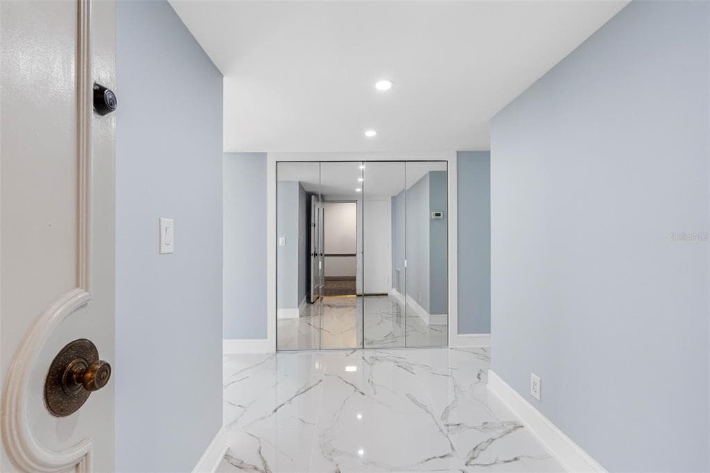 1400 GULF BOULEVARD 409 photo 4