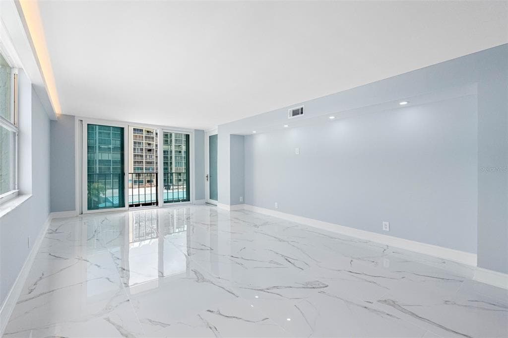1400 GULF BOULEVARD 409 photo 21