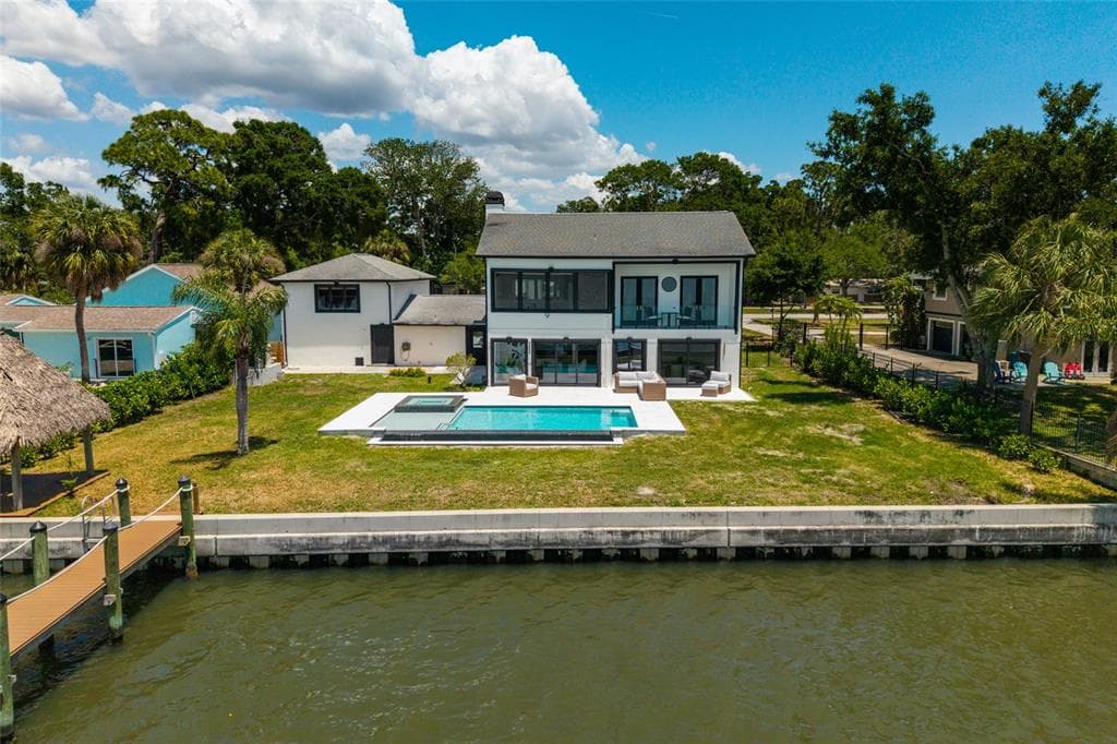 412 SHORE DRIVE E photo 23