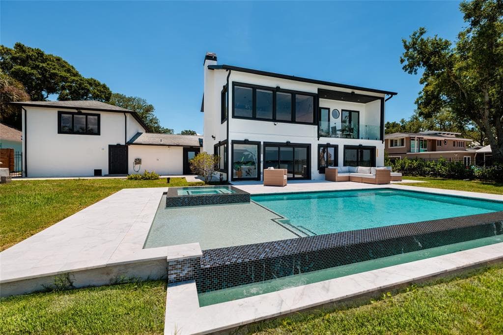 412 SHORE DRIVE E photo 17