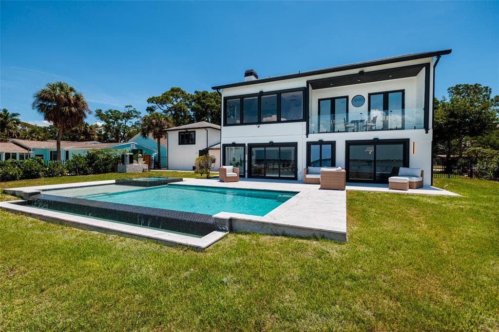 412 SHORE DRIVE E photo 22