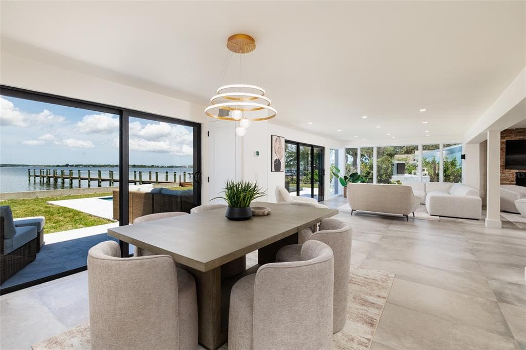 412 SHORE DRIVE E photo 14