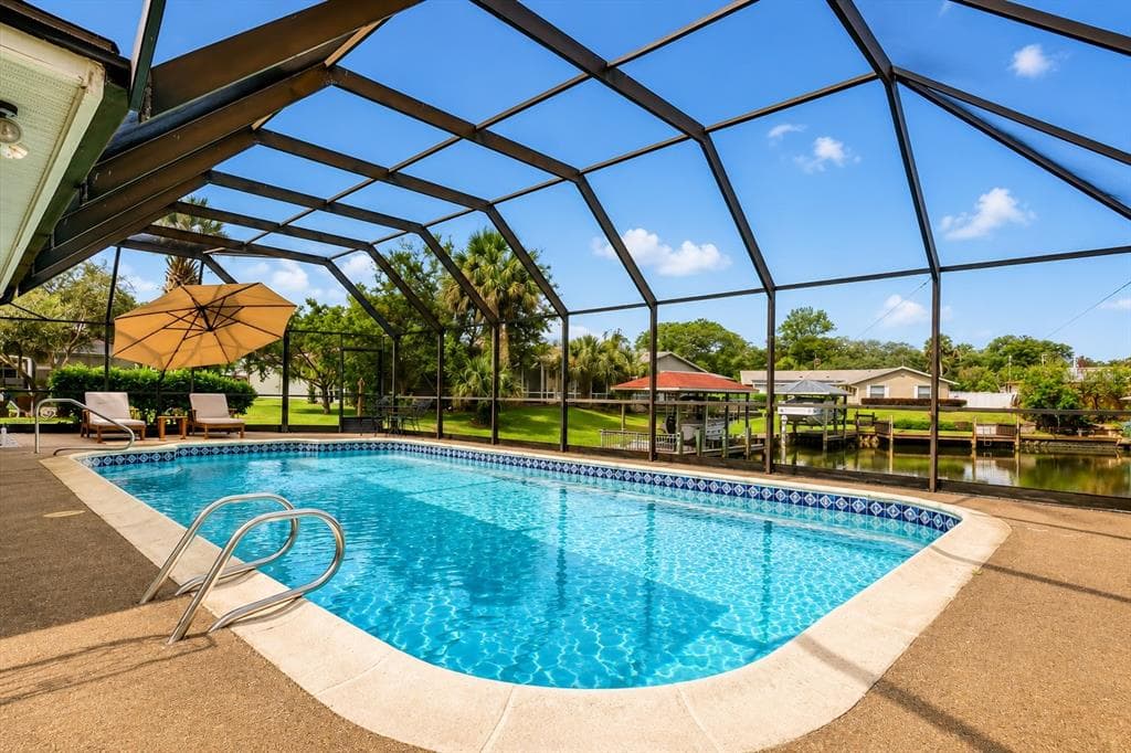 31 FLEMING COURT photo 2