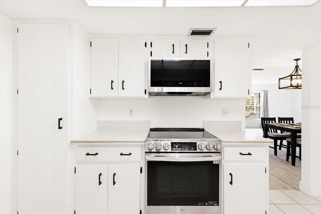 31 FLEMING COURT photo 18