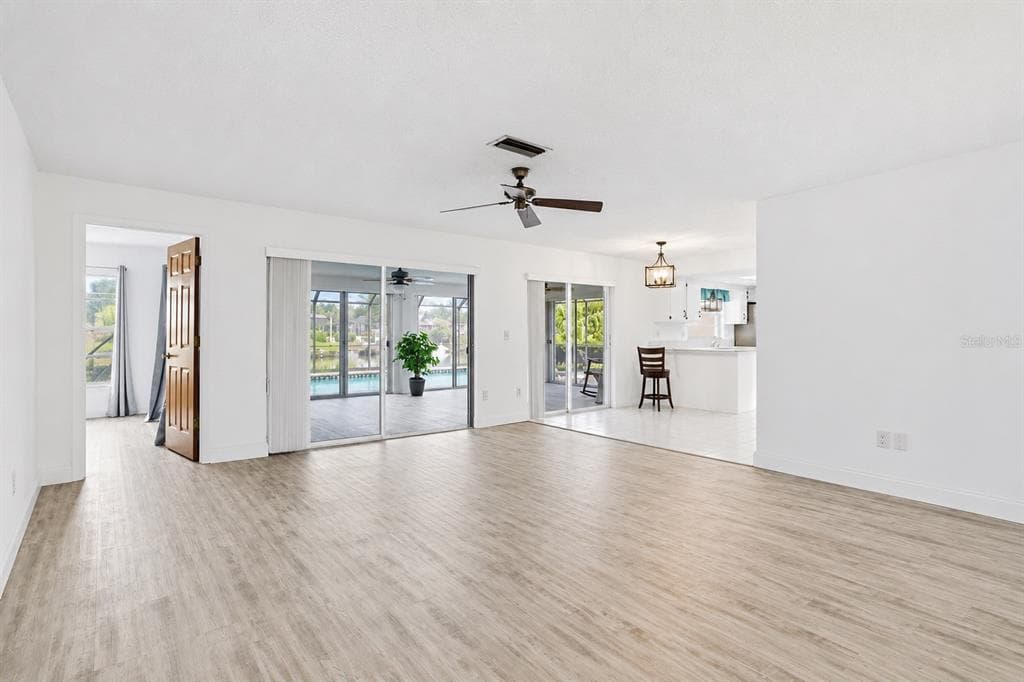 31 FLEMING COURT photo 11