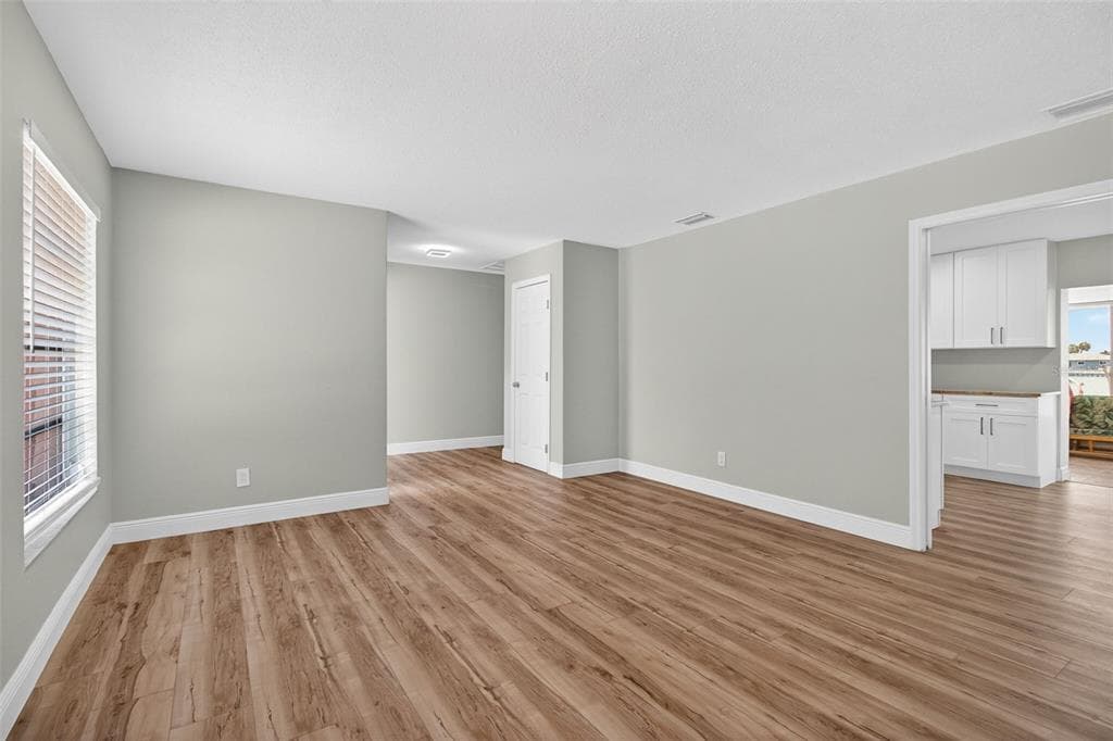 7957 10TH AVENUE S photo 8