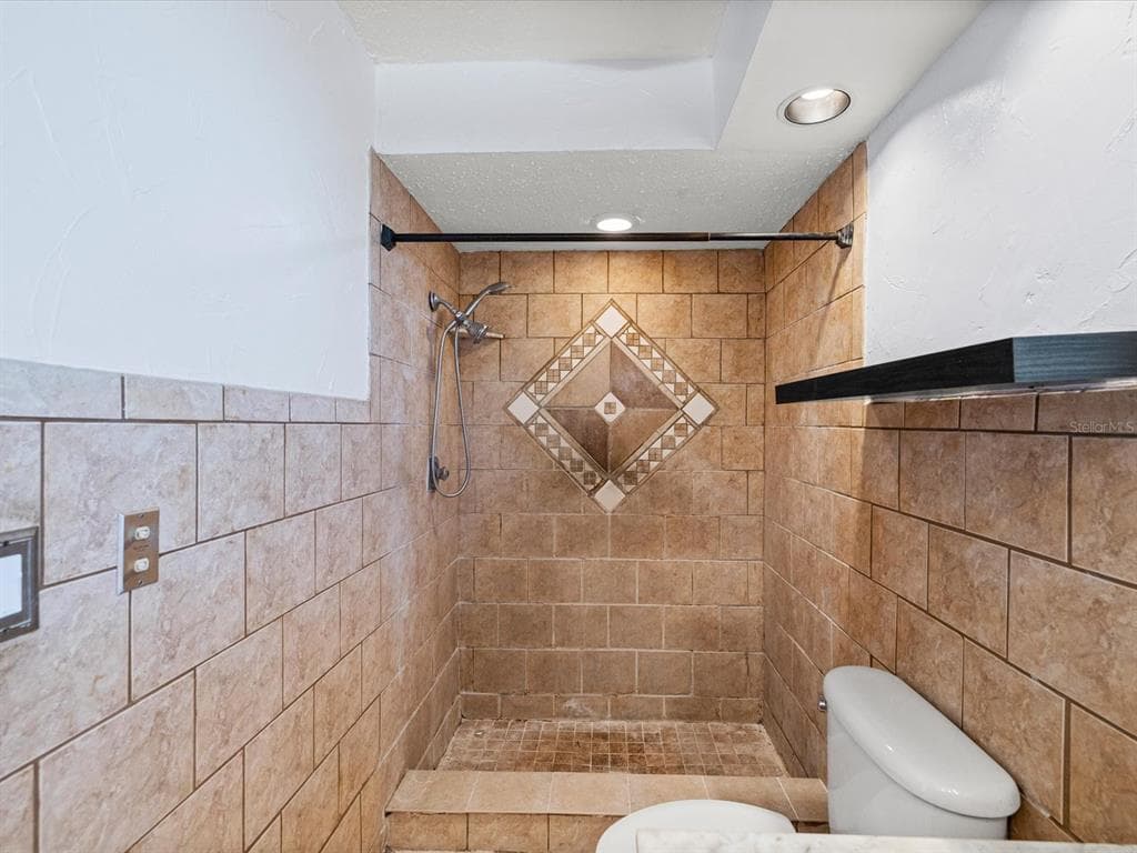 10843 HARBORSIDE DRIVE photo 19