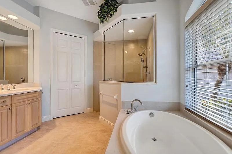 1704 AMBERWYND CIRCLE W photo 16