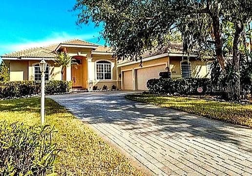 1704 AMBERWYND CIRCLE W 1