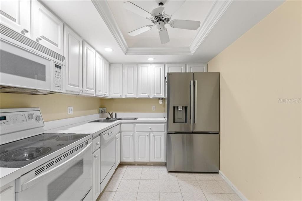 5220 BRITTANY DRIVE S 1501 photo 22