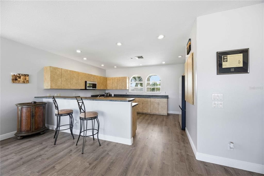 10460 MARION STREET photo 17