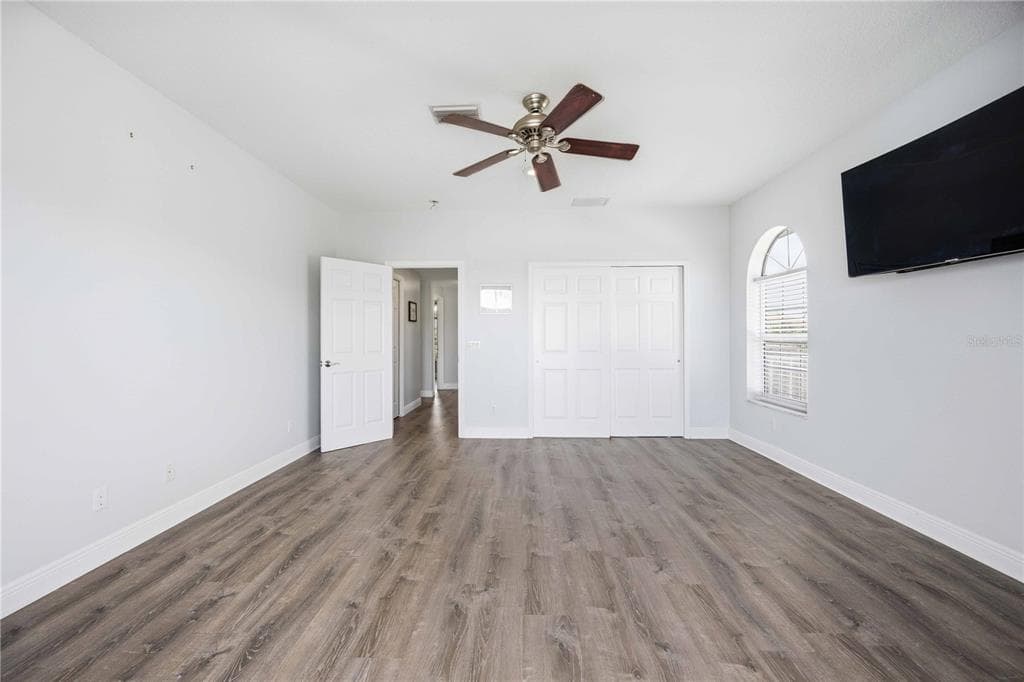 10460 MARION STREET photo 22