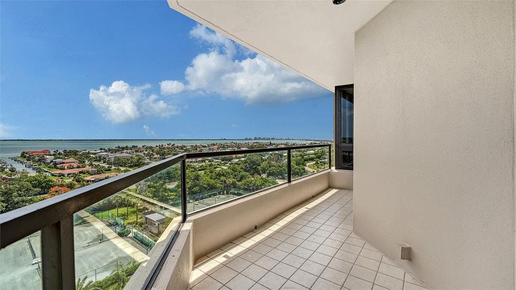 1211 GULF OF MEXICO DRIVE 701 photo 13
