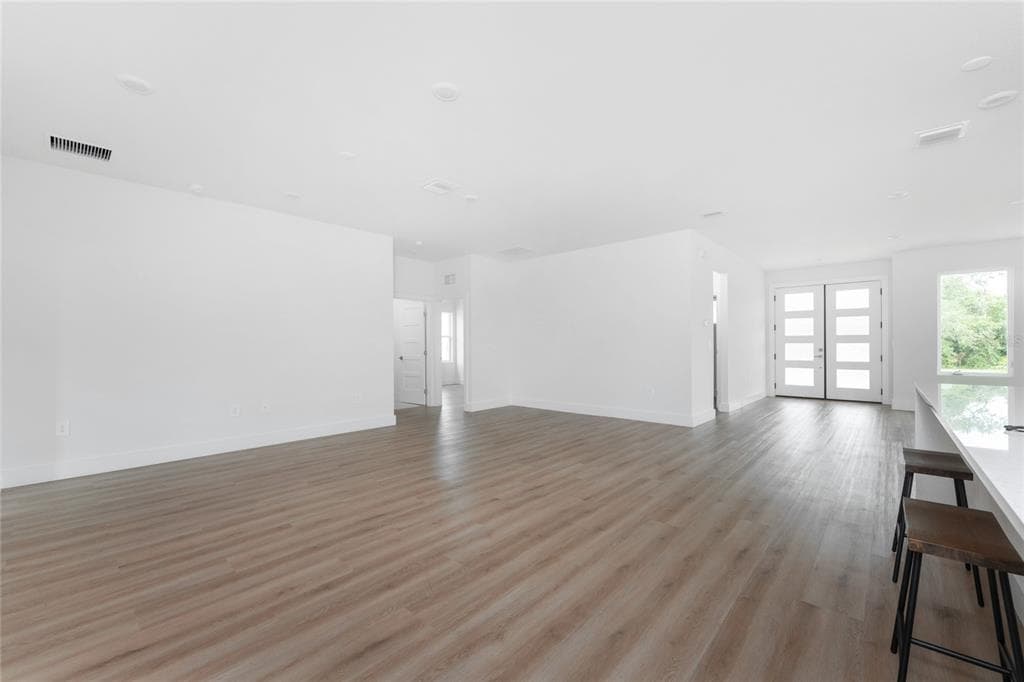 205 REDWOOD ROAD photo 12