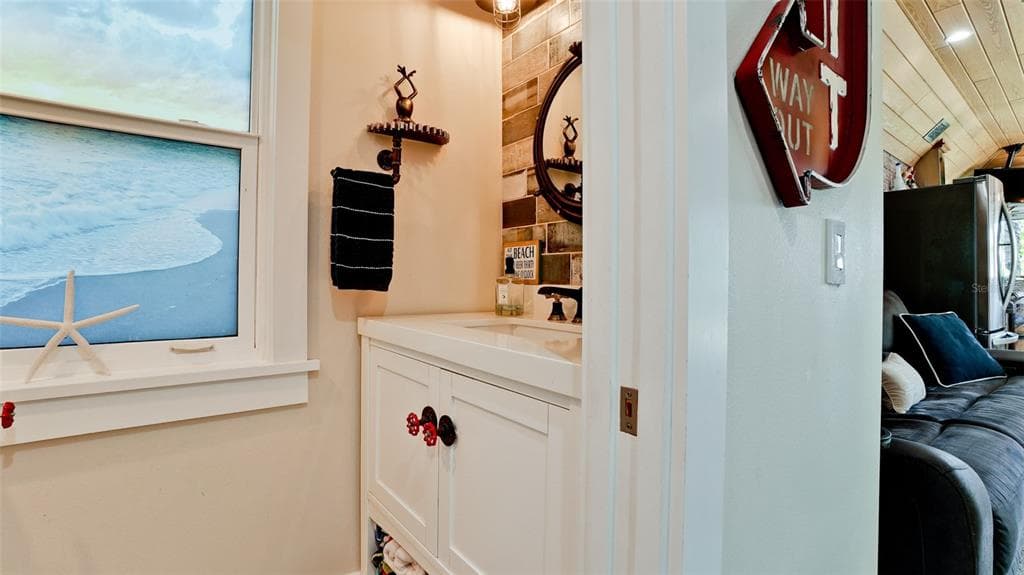 522 68TH STREET photo 18