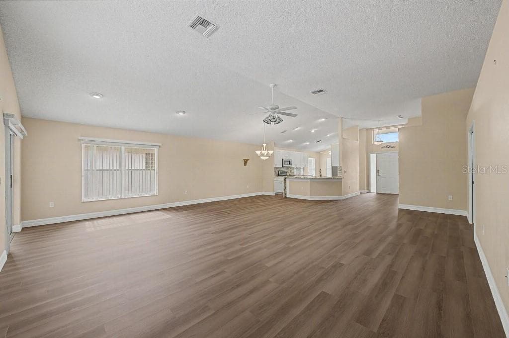 1812 ORCHARDGROVE AVENUE photo 12