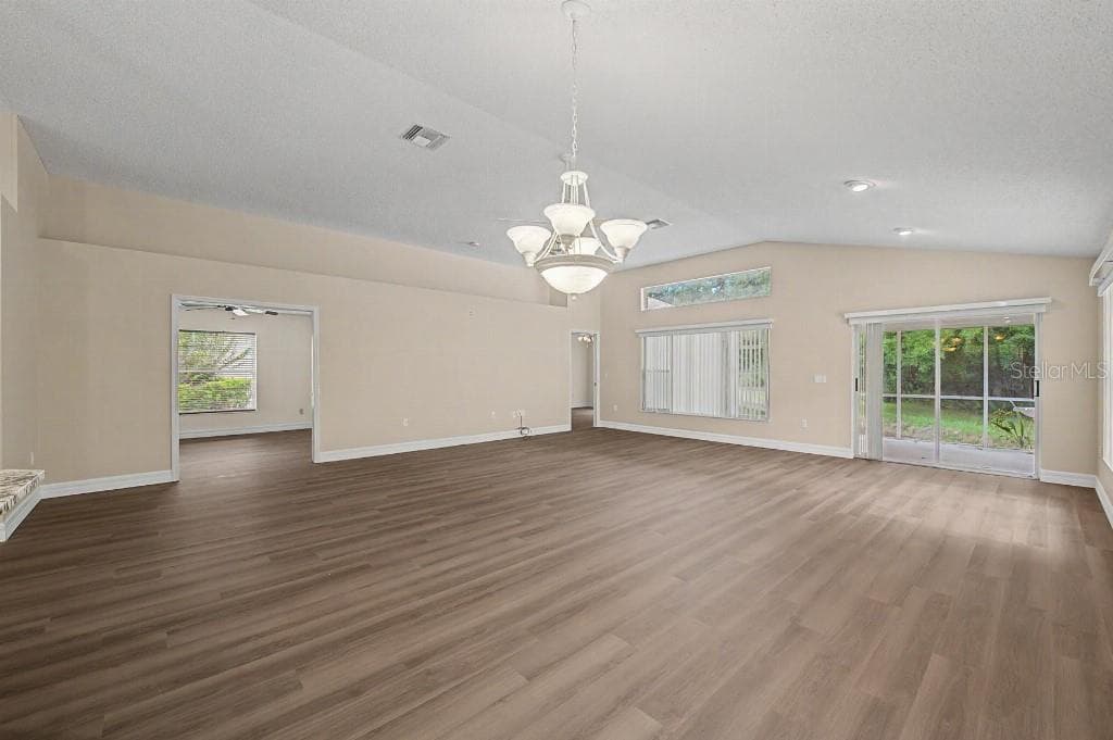 1812 ORCHARDGROVE AVENUE photo 9