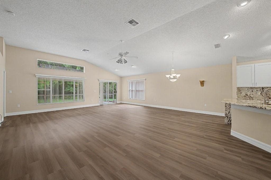1812 ORCHARDGROVE AVENUE photo 8