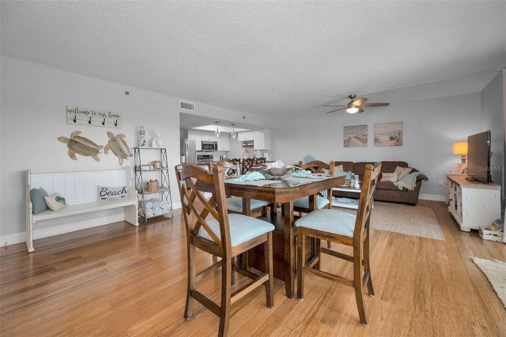 18610 GULF BOULEVARD 610 photo 25