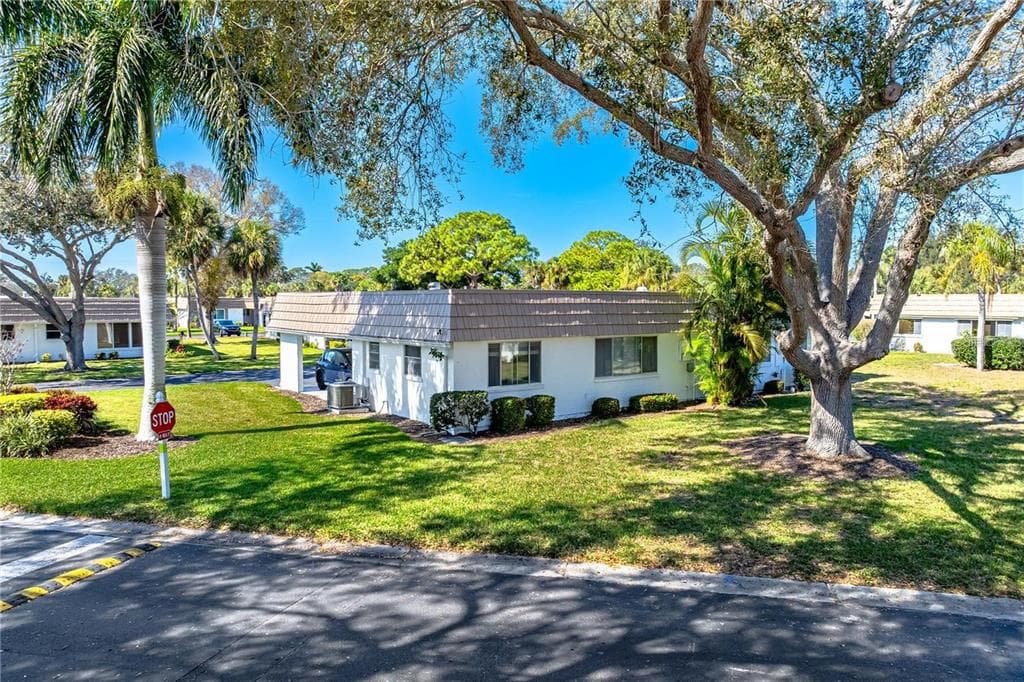 5440 RIVERBLUFF CIRCLE 87 photo 1