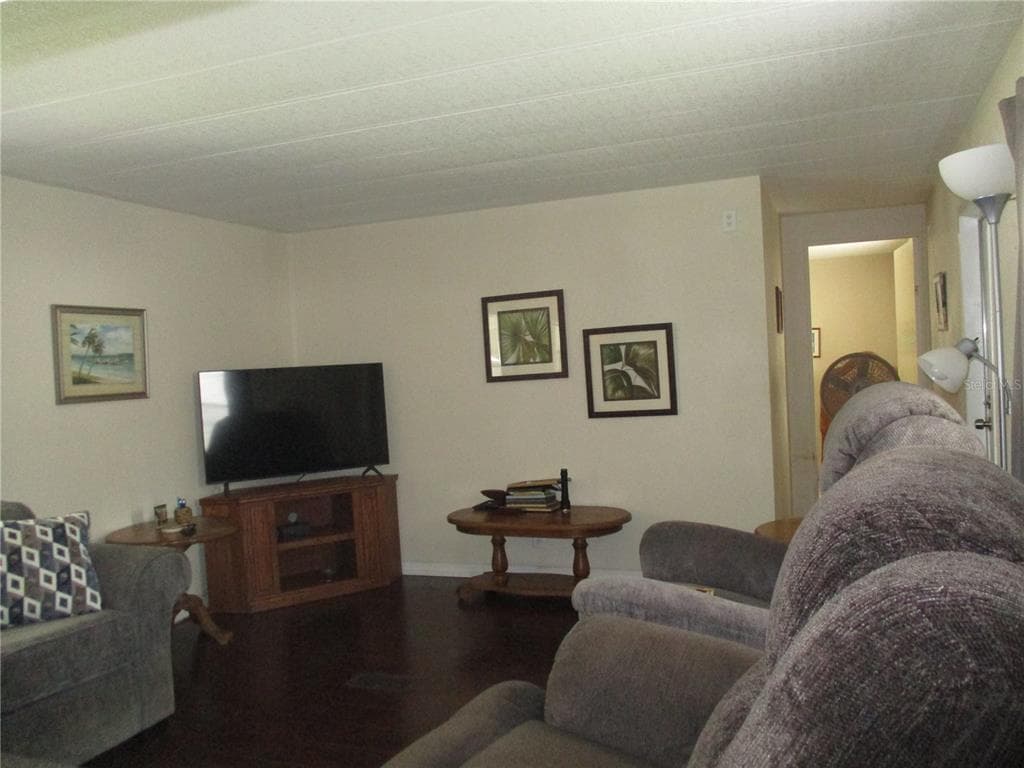 92 ROSALIE OAKS BOULEVARD photo 7