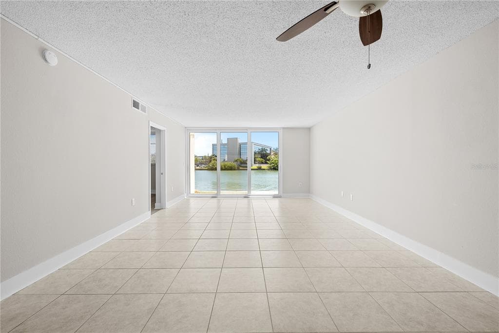 7425 BAY ISLAND DRIVE S 104 photo 18