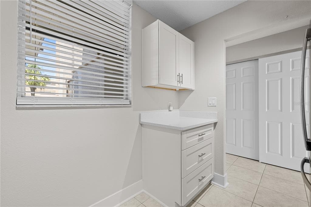 7425 BAY ISLAND DRIVE S 104 photo 15