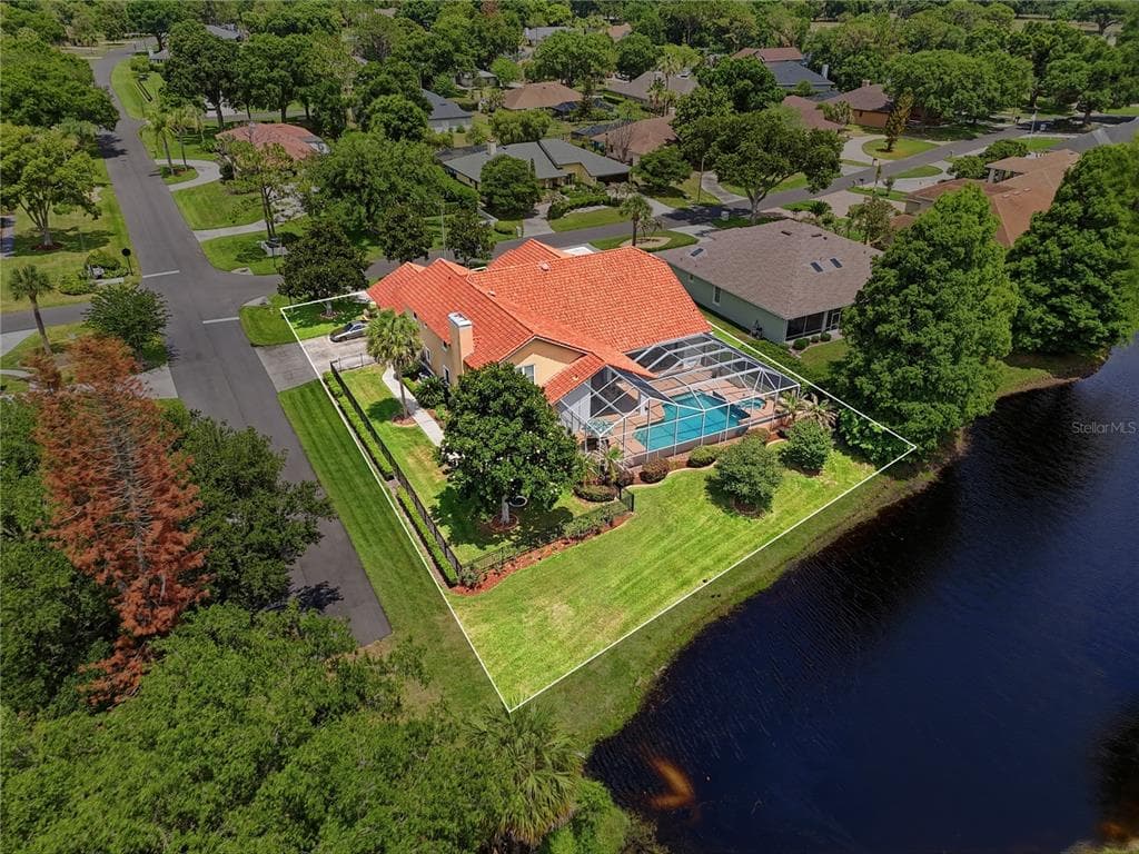 2954 PLANTATION ROAD photo 2