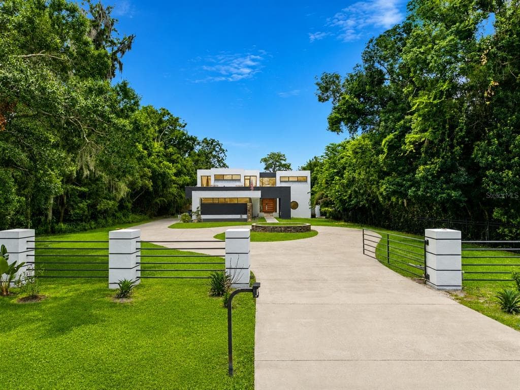 3330 EHRLICH ROAD photo 11