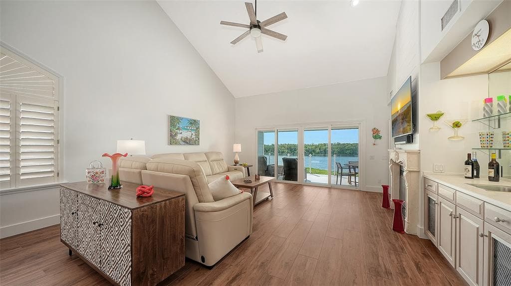 11 TIDY ISLAND BOULEVARD 11 photo 17