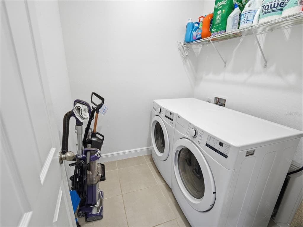 5040 BESSIE COURT photo 22