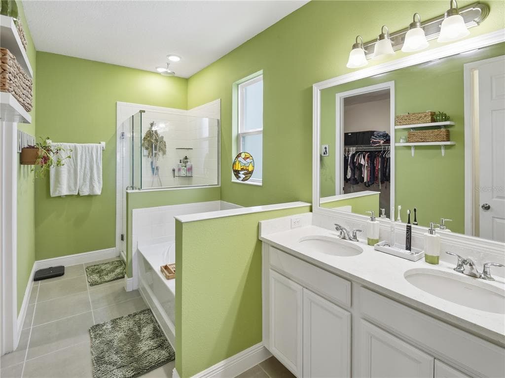 5040 BESSIE COURT photo 14