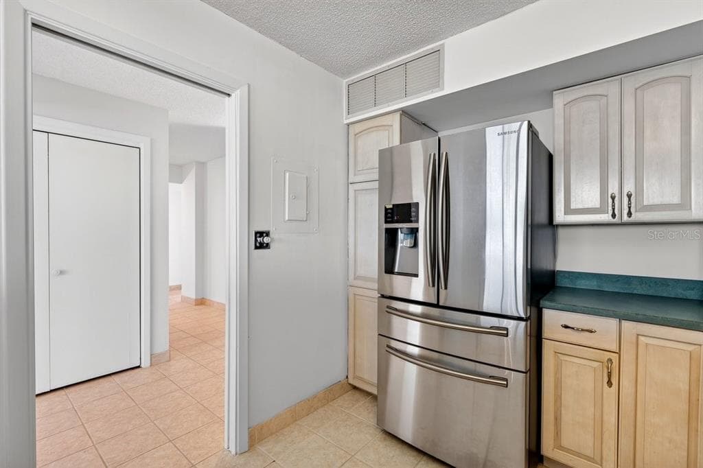 1420 N ATLANTIC AVENUE 1104 photo 16