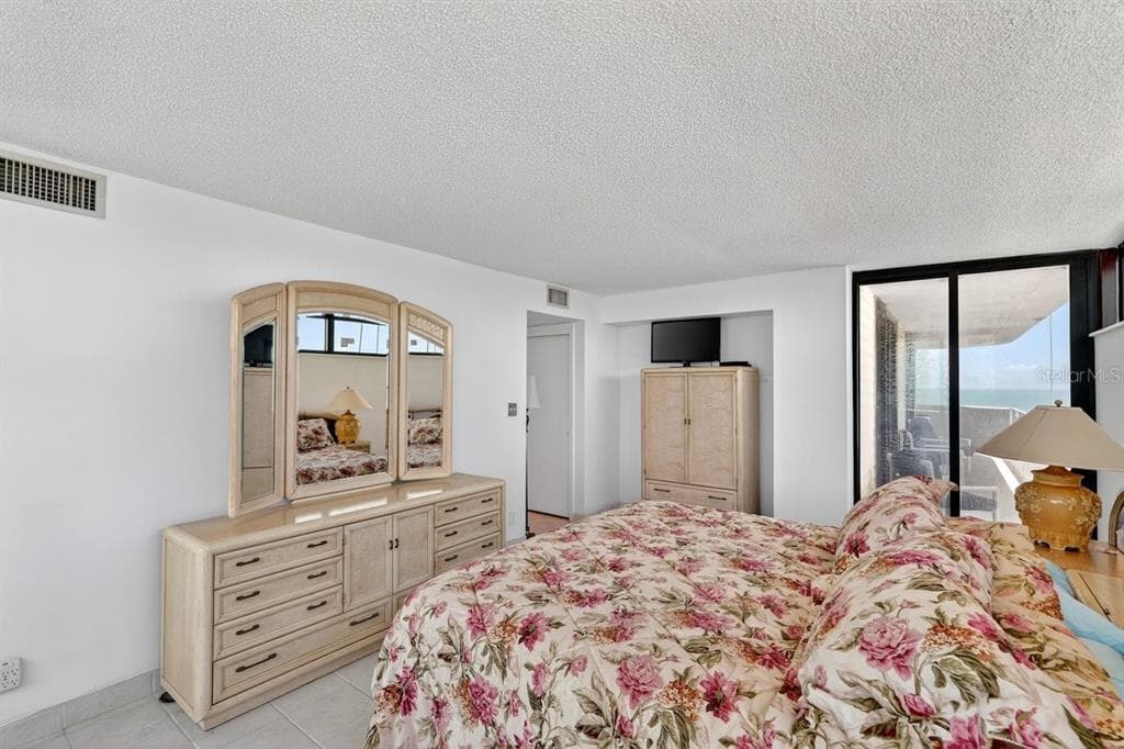 1420 N ATLANTIC AVENUE 1104 photo 18