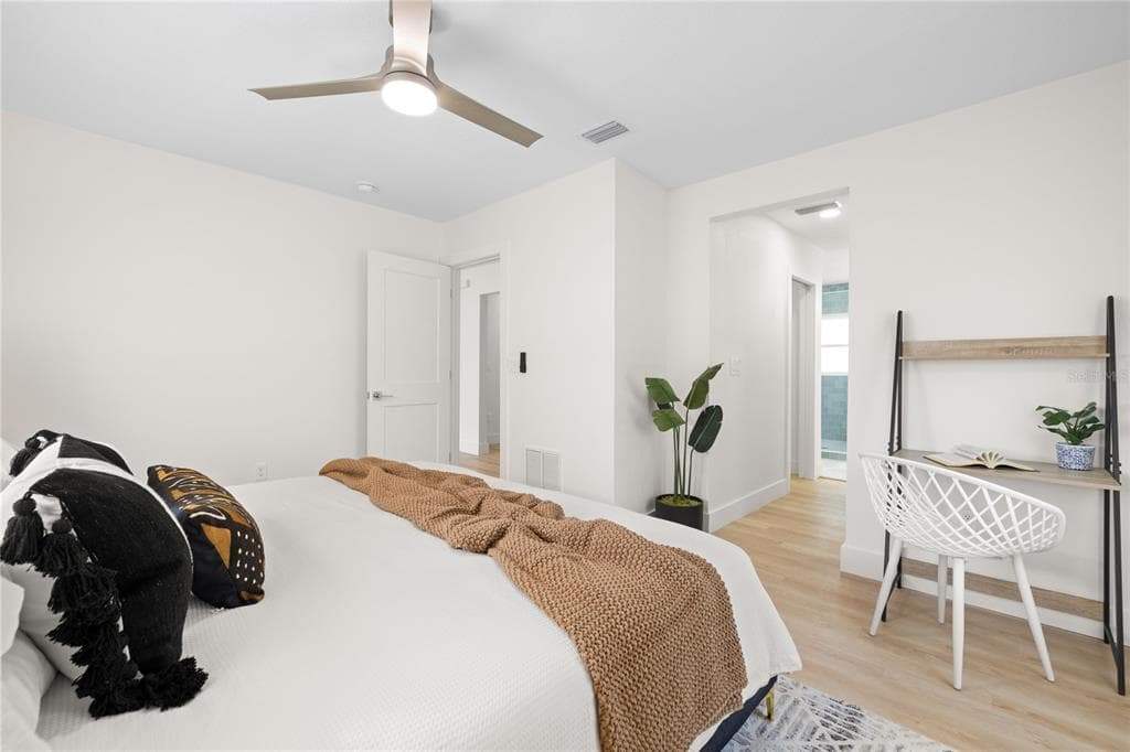 2117 S WEST SHORE BOULEVARD photo 12