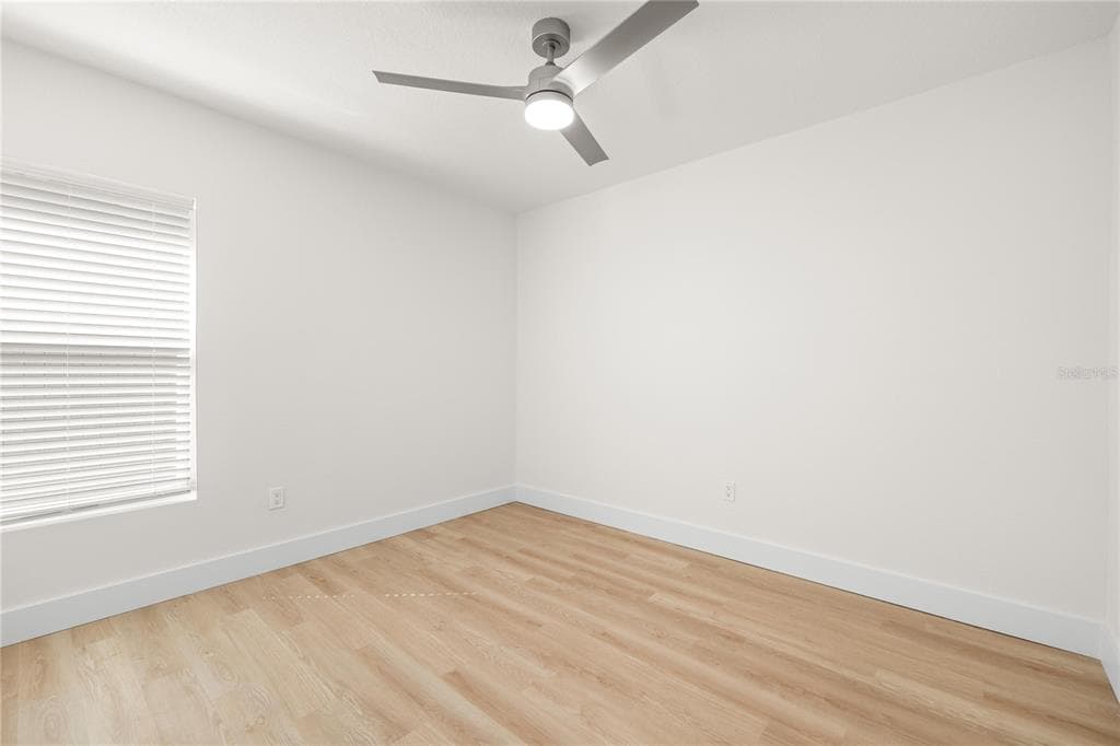 2117 S WEST SHORE BOULEVARD photo 21