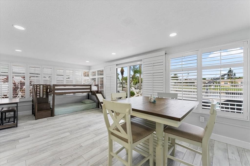 4951 POMPANO DRIVE photo 23