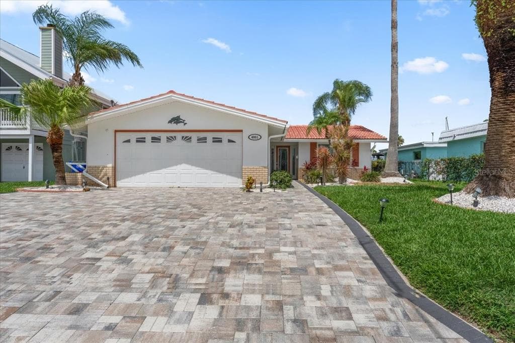 4951 POMPANO DRIVE 2
