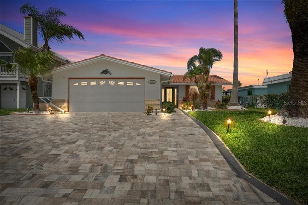 4951 POMPANO DRIVE 1