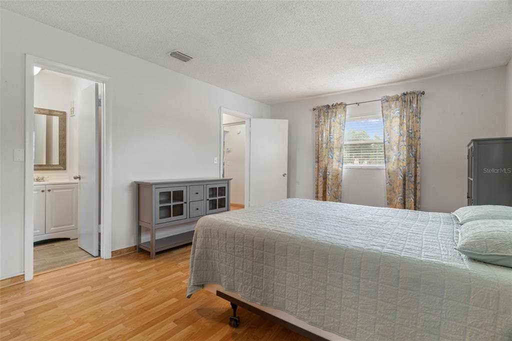 12102 BOYNTON LANE B photo 24
