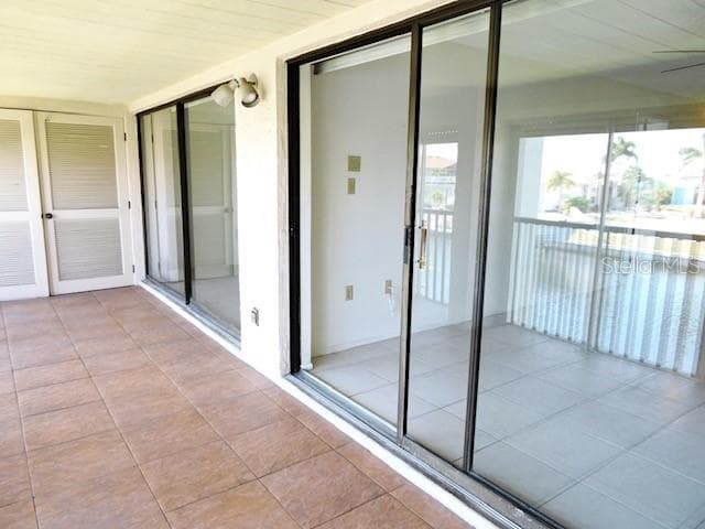 1433 MEDITERRANEAN DRIVE C photo 6