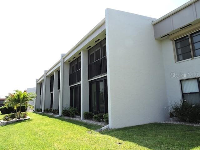 1433 MEDITERRANEAN DRIVE C photo 25